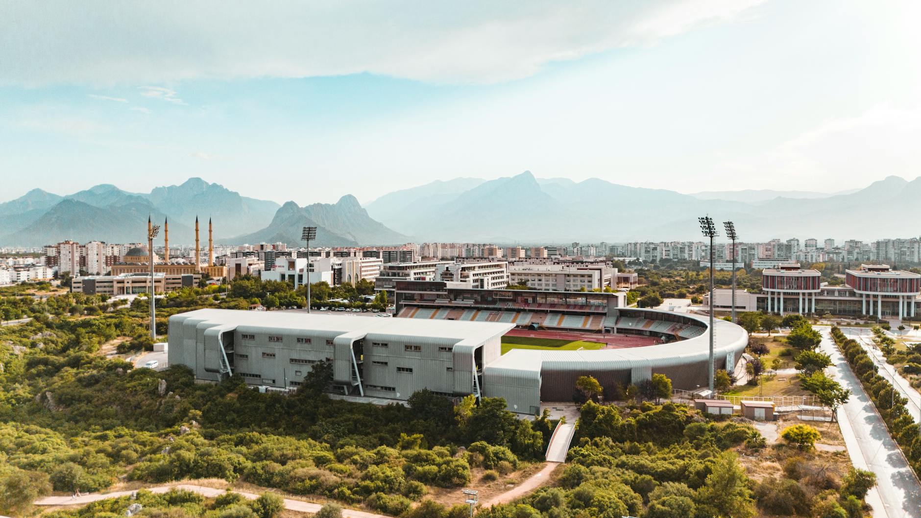 Adaptive Tense Mastery Set 5: Tense Depth for Intermediate EFL Learners (200 items)